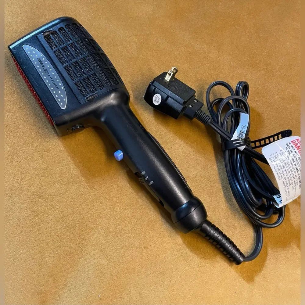 INFINITI PRO Conair 1875-Watt 3-in-1 Ceramic Styler/Dryer No Attachments